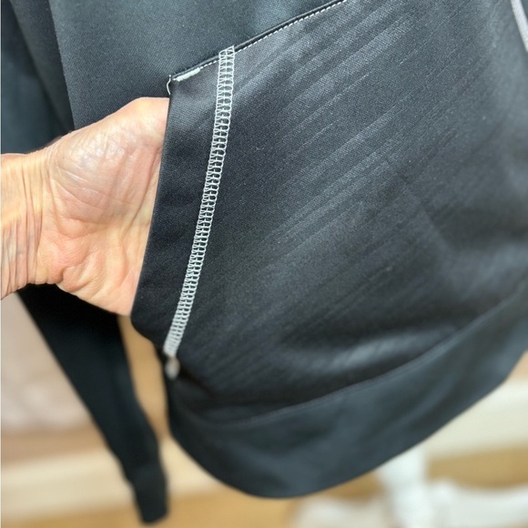 Raiders NFL Team Apparel Hoodie, Small - Picture 11 of 11